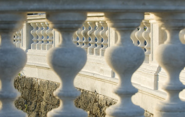 curving pillars 2