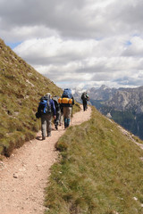 Fototapeta premium trekkers in the dolomites