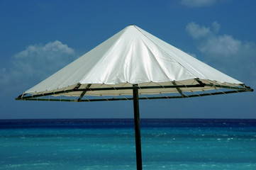 img_9409 parasol on the beach