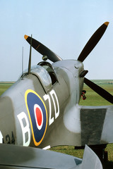spitfire cockpit - obrazy, fototapety, plakaty