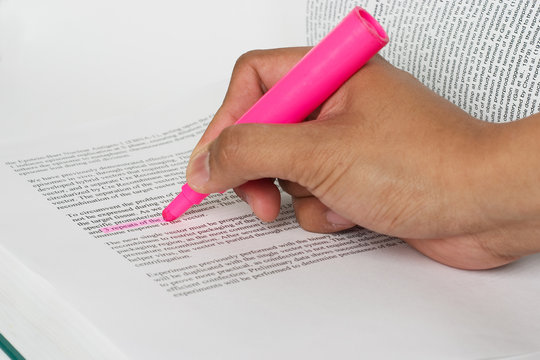 highlighting page sharp background