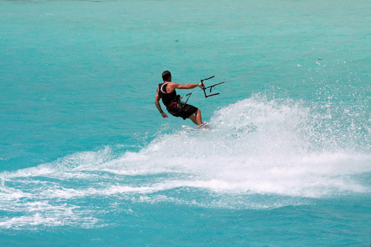 kite surf with splash