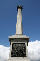Fototapeta na wymiar Kolumna Nelsona Trafalgar Square, Londyn, Anglia