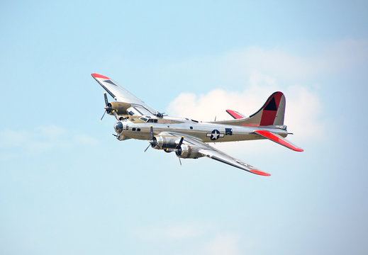 b-17 flying fortress