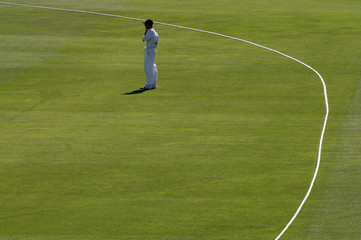 fielder and boundary