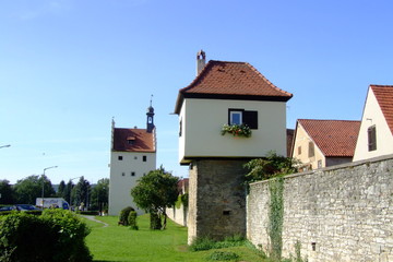 Fototapeta na wymiar tour de franc Sulzfeld dom zbudowany na wieży
