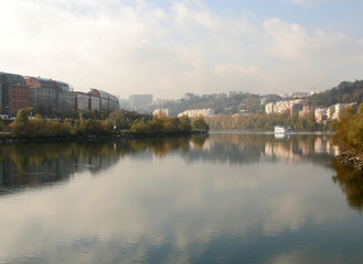 rhone et cité internationale