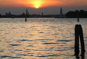 Fototapeta premium an aerial view of venice