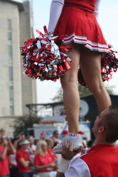 cheerleader mount
