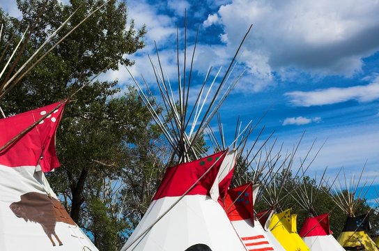 tepees on the great plains
