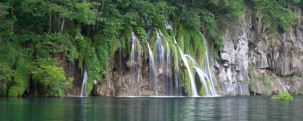 waterfall in plitvice lake