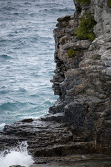 tobermory sea and rocks