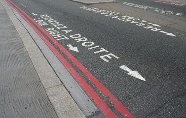 Fototapeta premium look right road marking