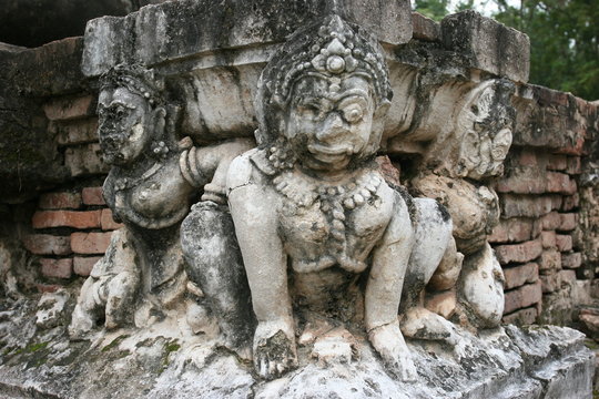 sculptures sukhotai