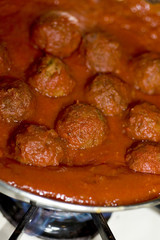meatballs tomato sauce