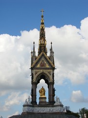 Fototapeta na wymiar albert memorial in london