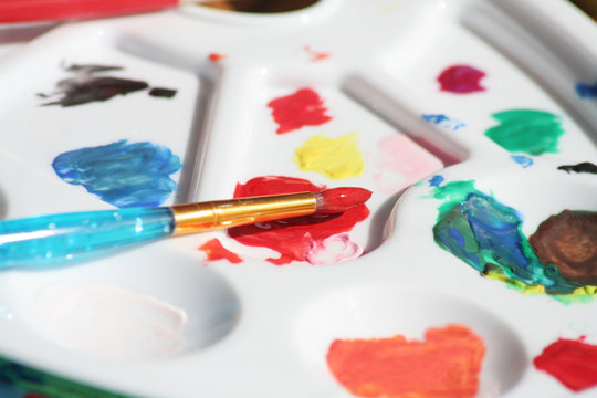 paintbrush and tray