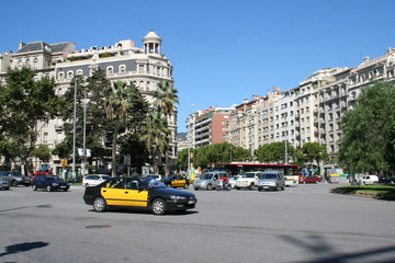 Naklejka premium in the streets of barcelona, example district.