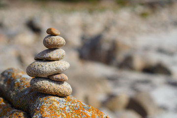 galets sur un rocher