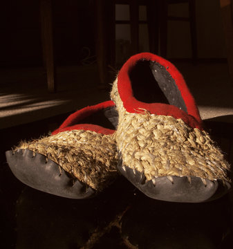 strohschuhe