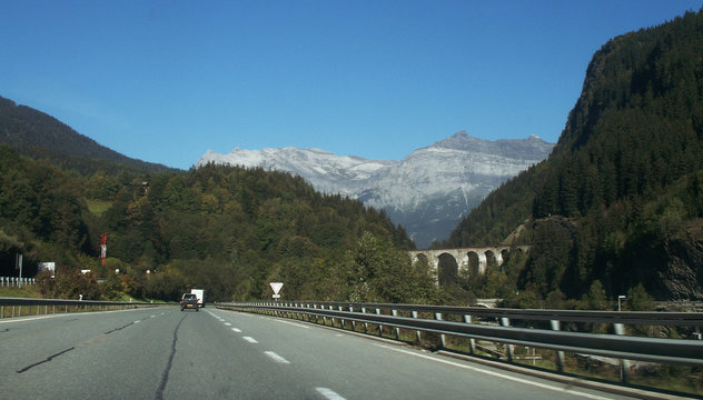 viaduc autoroute alpine