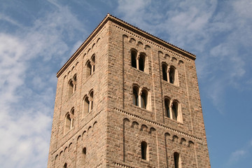 Fototapeta na wymiar ancient castle tower