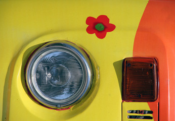 flower power car