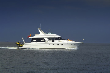 motor boat