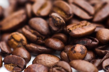 Naklejka premium kaffeebohnen nah