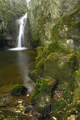 waterfall in yorkshire dales