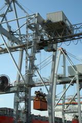 container crane 2