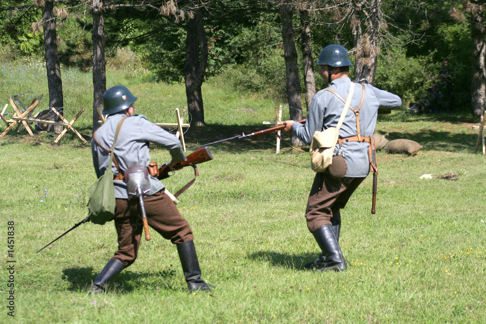 Wall mural fight between two soldiers ii