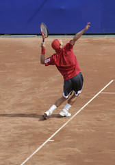 tennis man serving the ball