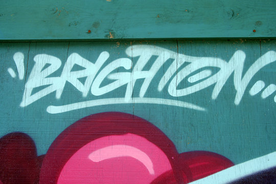 Fototapeta Cool Brighton in graffiti