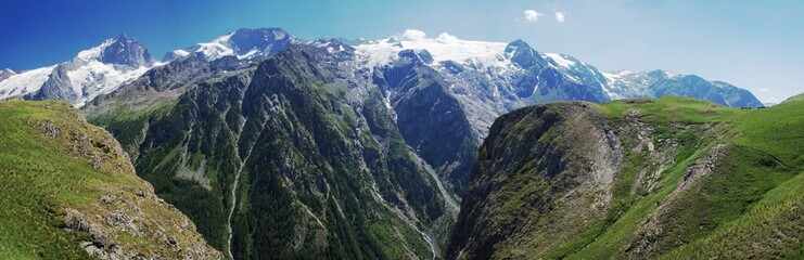 alpes summer panorama