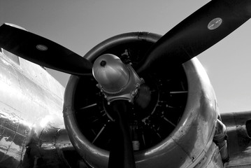 b-17 power