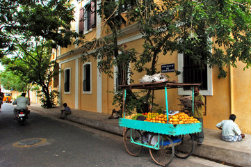 india, pondicherry: french colonial architecture - 1474054