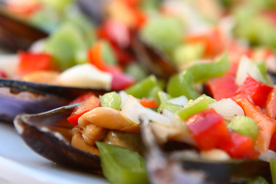 mussels in vinaigrette sauce