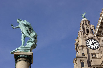 victory and royal liver building 01