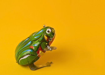 mechanical frog