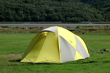 tent 8