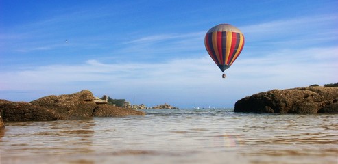 vol au dessus de la mer