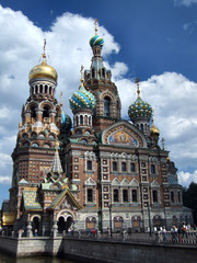 Fototapeta na wymiar famous russian landmark - orthodox cathedral