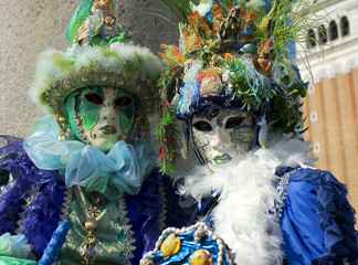 venice seashell couple