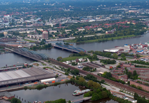 luftaufnahme hamburg elbbr&uuml;cken