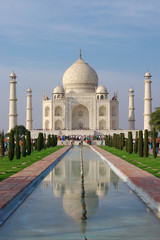 taj mahal in evening light