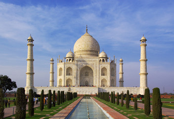 Fototapeta na wymiar Taj Mahal w wieczornym świetle