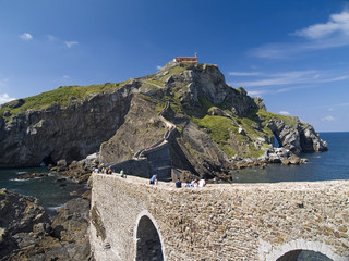 ermita de san juan de gazteluatxe en vizcaya