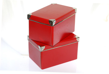 boites en carton rouge