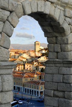 segovia a traves del acueducto